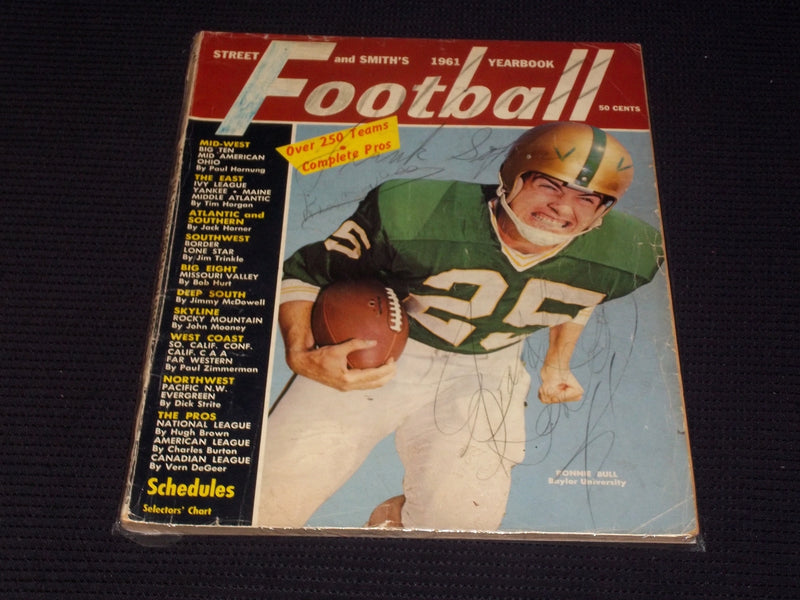 1961 STREET & SMITH'S FOOTBALL YEARBOOK MAGAZINE - RONNIE BULL COVER - E 3132
