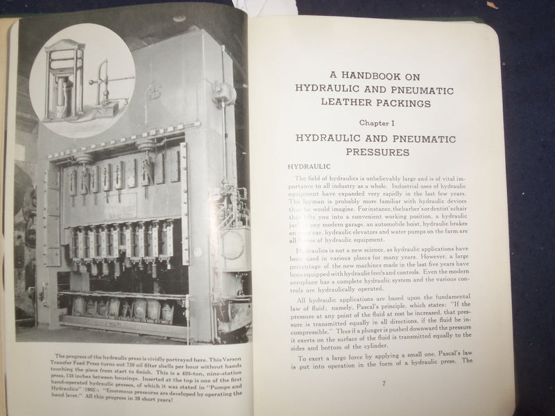 1944 HOUGHTON HYDRAULIC & PNEUMATIC LEATHER PACKINGS HANDBOOK - J 9784