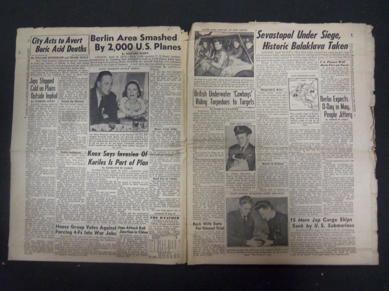 1944 APR 19 NEW YORK DAILY MIRROR-YANKS SMASH BERLIN WITH 2,000 PLANES - NP 2200