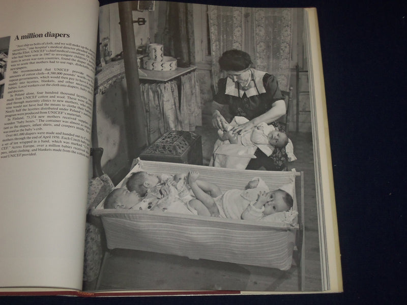 1986 WE ARE THE CHILDREN CELEBRATION OF UNICEF'S HARDCOVER BOOK - KD 2805