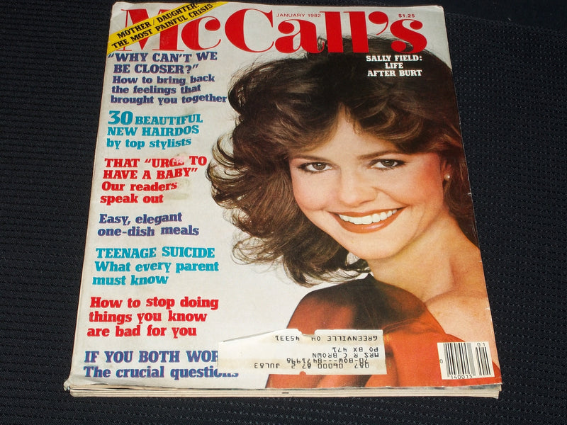 1982 JANUARY MCCALL'S MAGAZINE - SALLY FIELD FRONT COVER - E 639