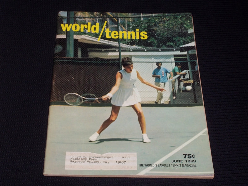 1969 JUNE WORLD TENNIS MAGAZINE - KATHY HARTER FRONT COVER - E 3588