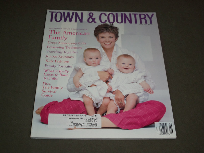 1994 JUNE TOWN & COUNTRY MAGAZINE - LISA TAYLOR - SP 5957