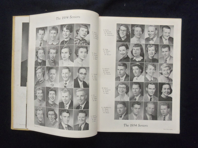 1954 WARBLER EASTERN ILLINOIS STATE COLLEGE YEARBOOK - CHARLESTON, IL - YB 3312