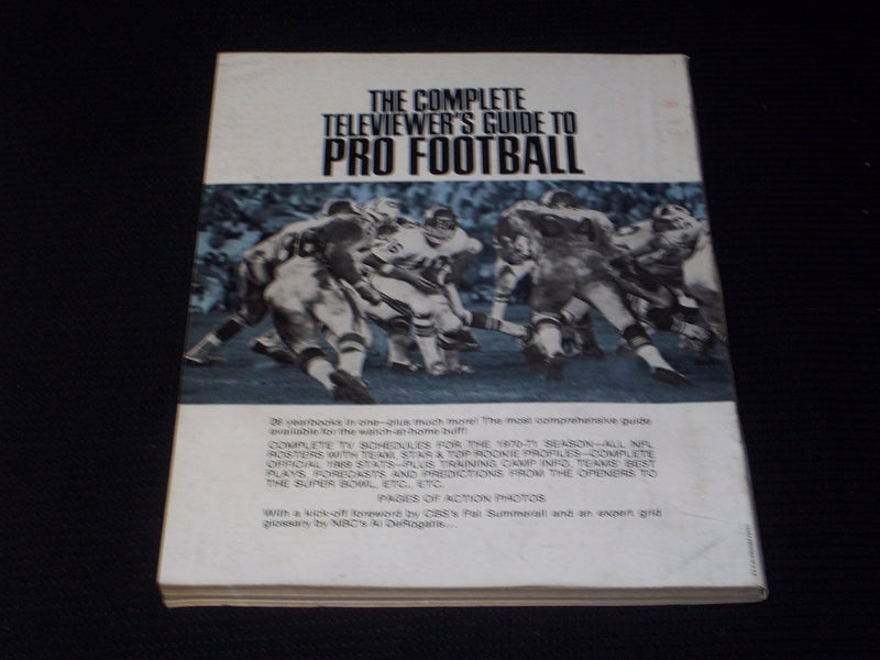 1970 TELEVIEWER'S GUIDE TO PRO FOOTBALL MAGAZINE - NFL FRONT COVER - E 3633