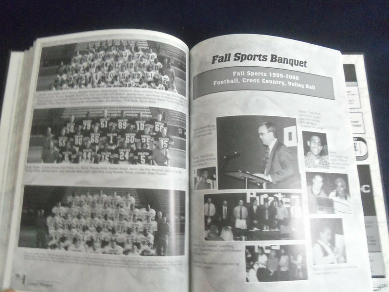 2000 TREASURE CHEST PITTSBURG HIGH SCHOOL YEARBOOK - PITTSBURG, TEXAS - YB 2819