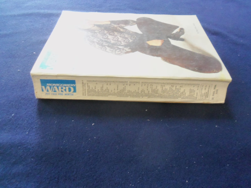 1971 FALL AND WINTER MONTGOMERY WARD CATALOG - ST. PAUL, MN EDITION - R 95B