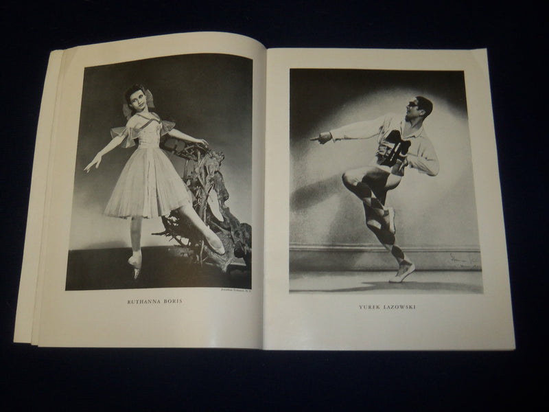 1944-1945 BALLET RUSSE DE MONTE CARLO PROGRAM - GREAT PHOTOS - B 6537