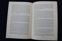 1933 SOVIET RUSSIA 1917-1933 SOFTCOVER BOOK BY VERA MICHELES DEAN - K 1583