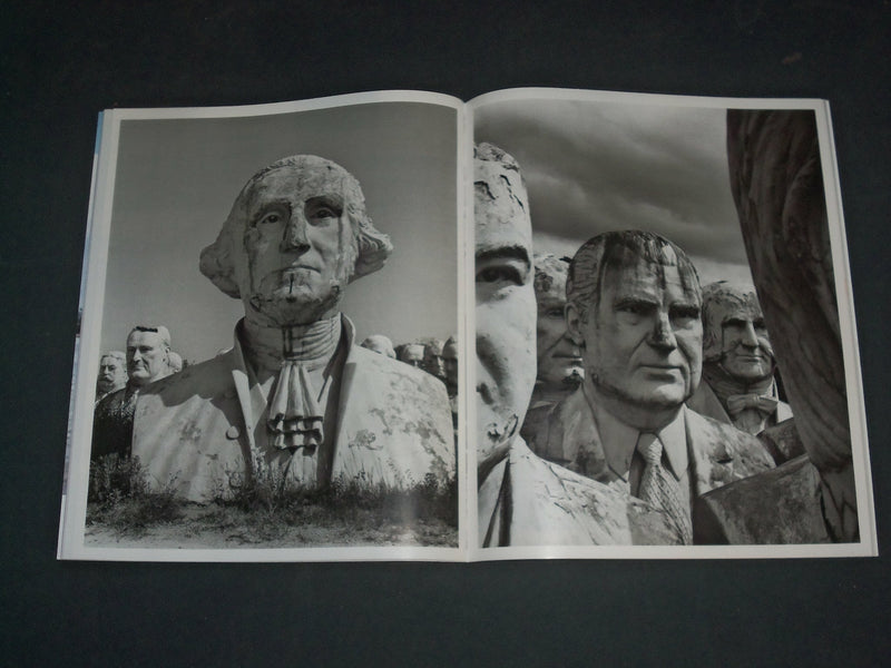 2019 SEPTEMBER 29 THE NEW YORK TIMES MAGAZINE - TO POINTS UNKNOWN - B 6393