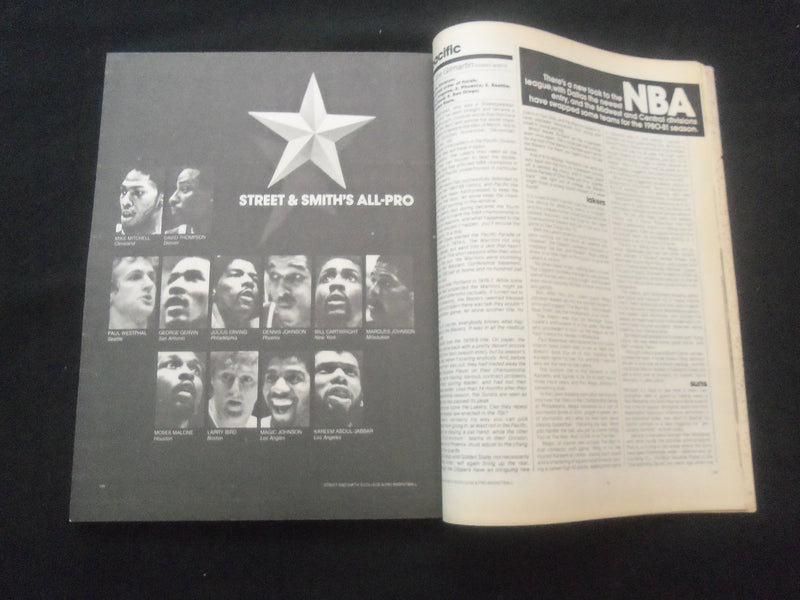 1980-81 STREET & SMITH'S COLLEGE, PRO, PREP BASKETBALL MAGAZINE - ST 457T