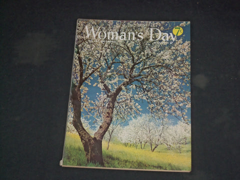 1953 MAY WOMAN'S DAY MAGAZINE - TREES IN BLOOM COVER - B 4053