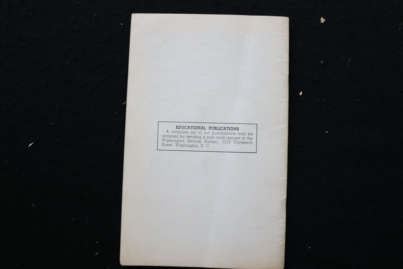 1942 POPULAR SCREEN STARS SOFTCOVER BOOK BY CHARLES E. DONALDSON - K 2212