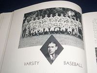 1942 VIOLET NEW YORK UNIVERSITY YEARBOOK + CORPS PROGRAM - NICE PHOTOS - YB 92