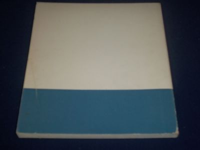 1967 AVERY BRUNDAGE COLLECTION CHINESE CERAMICS SOFTCOVER BOOK - KD 1624