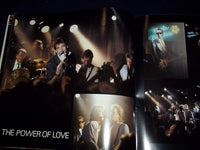 1985 HUEY LEWIS AND THE NEWS TOUR BOOK - JAPANESE - GREAT PHOTOS - II 7920