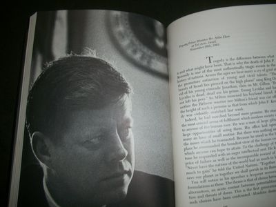 1964 A TRIBUTE TO JOHN FITZGERALD KENNEDY BY PAUL SALINGER BOOK W/ CASE - KD 623