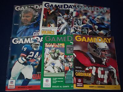 1990-1992 NEW YORK GIANTS GAME DAY PROGRAM LOT OF 13 - GREAT PHOTOS - O 2386