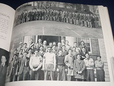 1942 VIOLET NEW YORK UNIVERSITY YEARBOOK + CORPS PROGRAM - NICE PHOTOS - YB 92