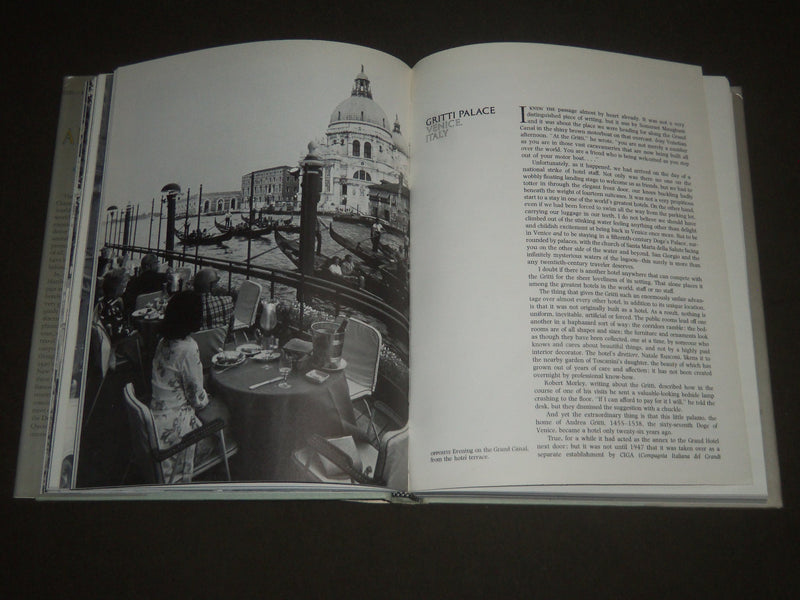 1976 A DIFFERENT WORLD GREAT HOTELS BY CHRISTOPHER MATTHEW BOOK - I 856