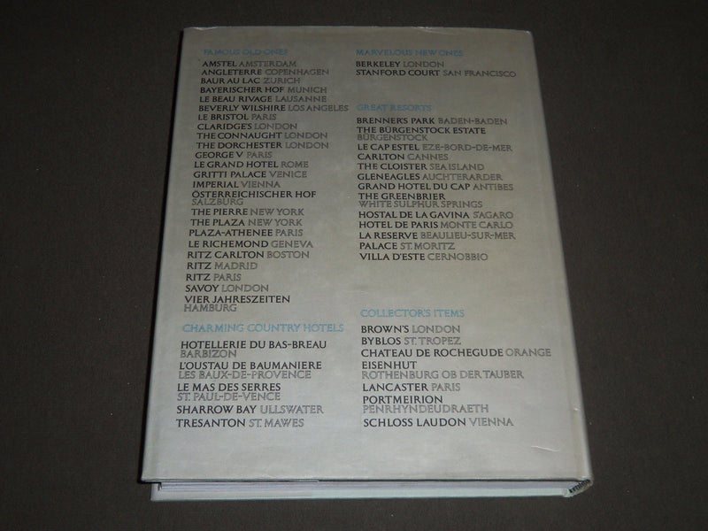 1976 A DIFFERENT WORLD GREAT HOTELS BY CHRISTOPHER MATTHEW BOOK - I 856