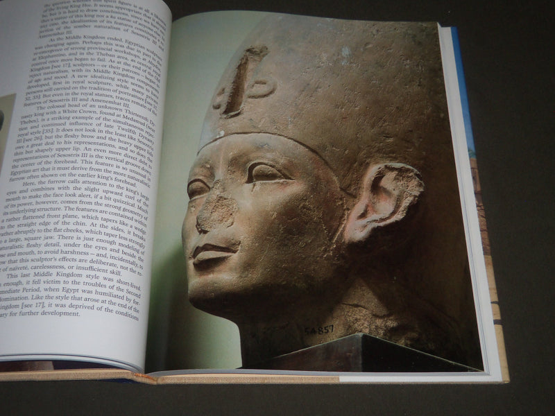 1989 EGYPTIAN SCULPTURE CAIRO LUXOR BY EDNA R. RUSSMANN BOOK - FIRST EDN- I 1086